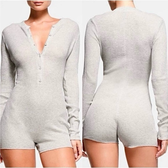 SKIMSWaffle Button Up Henley Onesie Light Heather Grey